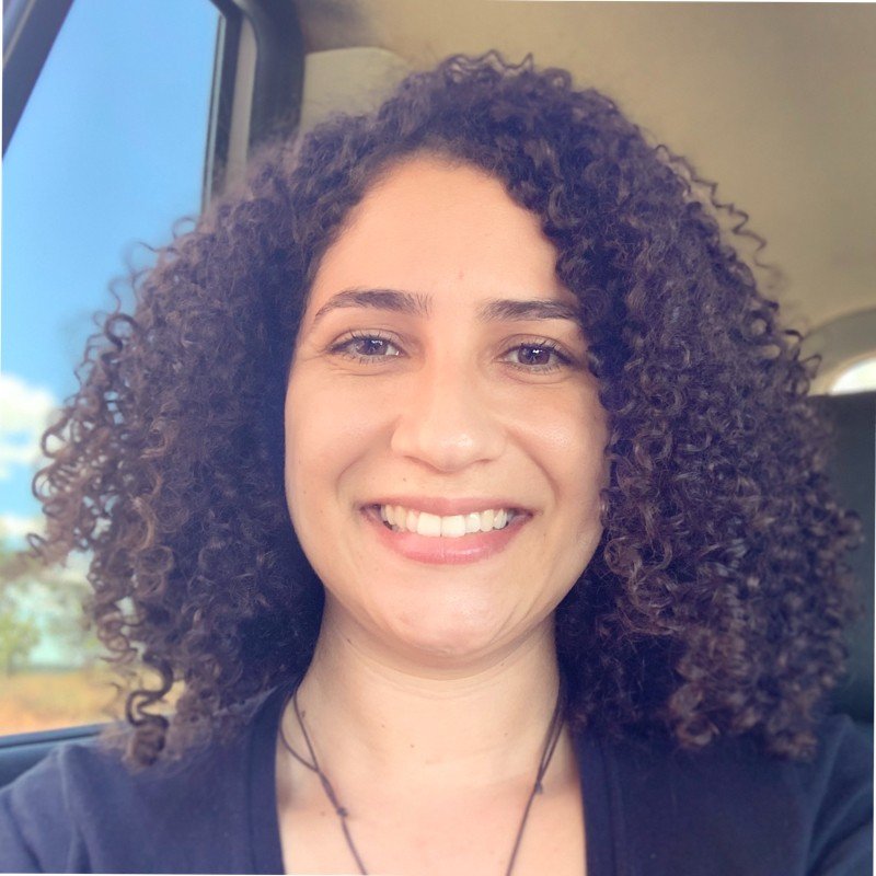 Picture of Carmélia de Oliveira